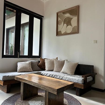 Artemis Villa Hotel Seminyak Exteriör bild