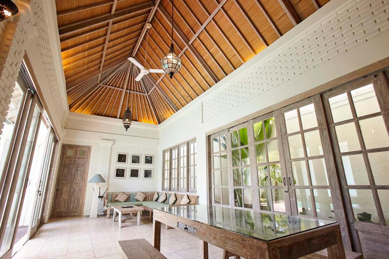 Artemis Villa Hotel Seminyak Exteriör bild