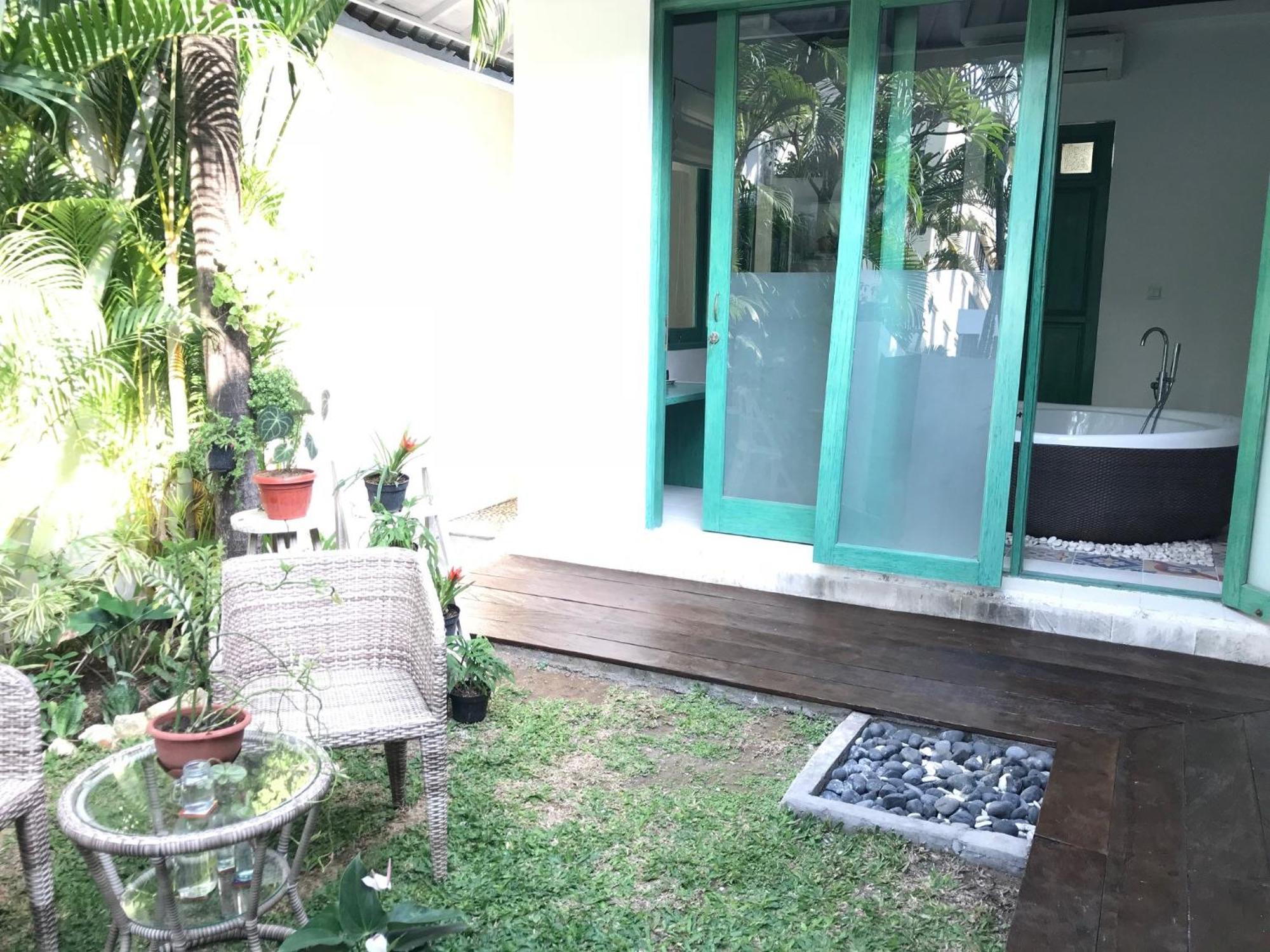 Artemis Villa Hotel Seminyak Exteriör bild