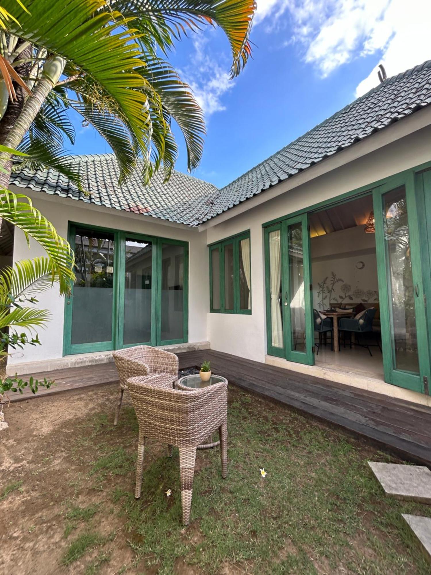 Artemis Villa Hotel Seminyak Exteriör bild