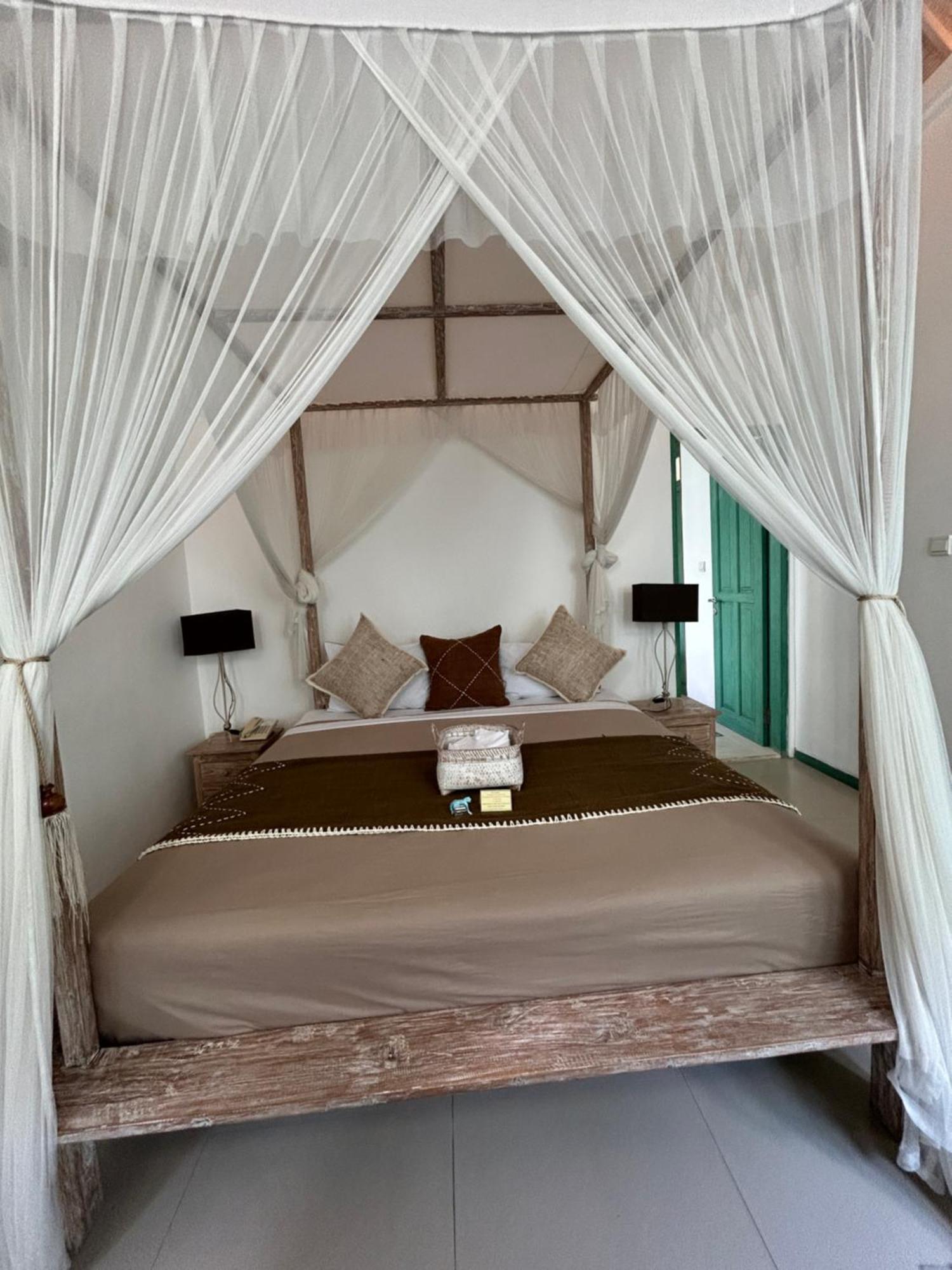 Artemis Villa Hotel Seminyak Exteriör bild